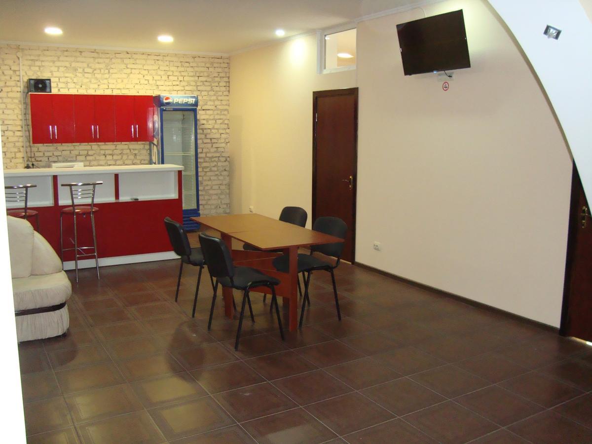 Hostel Sofia Zjytomyr Exteriör bild